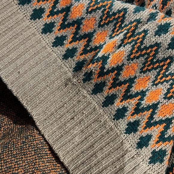 Prada AW/18 Runway Camel Brown Chevron Logo Cashmere Crew-Neck Sweater - Picture 9 of 13